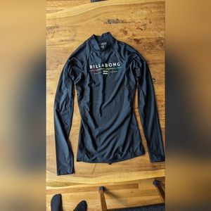 Billabong Mens - Loose Fit Rash Guard